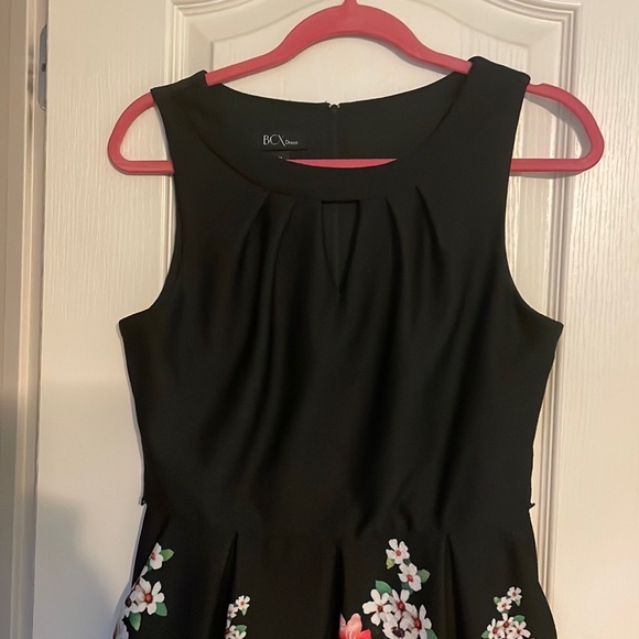 Size 11, floral and black, formal/ homecoming - Picture 2 of 4